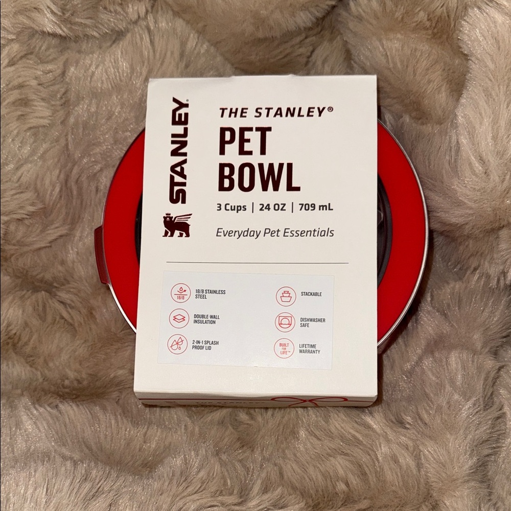 Stanley Bold Red Pet Bowl